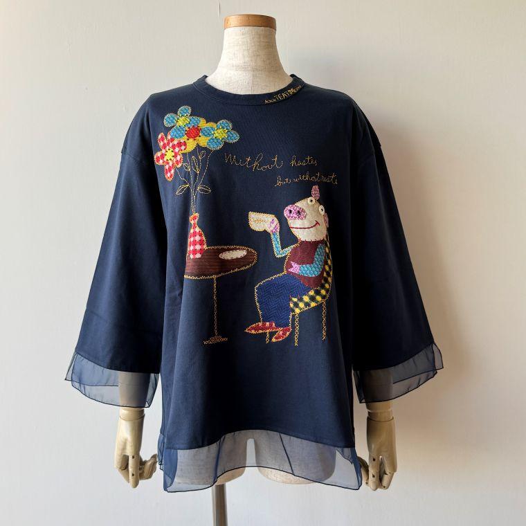 【40％OFF SALE】アルベロベロ(Alberobello)オレボレブラぶたさん＆フラワーアップリケ カットソー（コン）【2025 AUTUMN COLLECTION】送料無料の画像