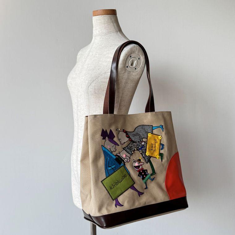アルベロベロ(Alberobello)オレボレブラぶたさん刺繍入り バッグ【2025