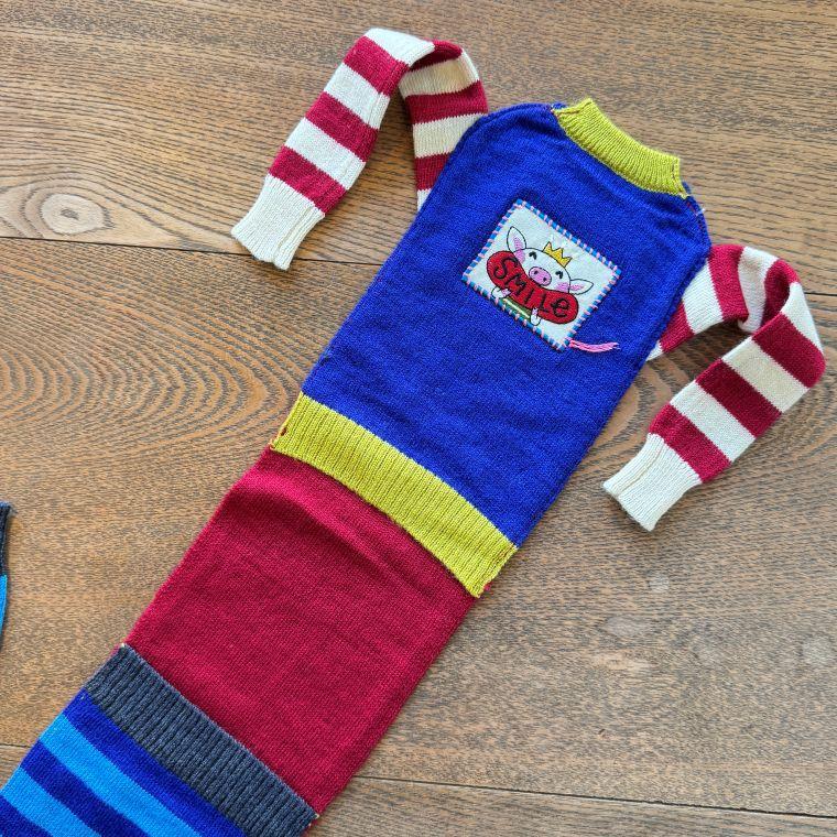 アルベロベロ(Alberobello)オレボレブラぶたさんワッペン付き ニット