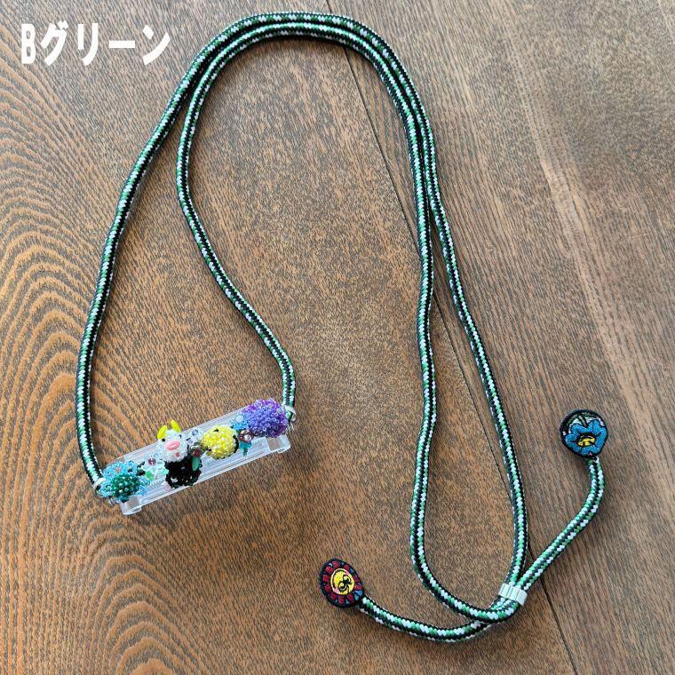 アルベロベロ(Alberobello)オレボレブラぶたさんビーズモチーフ付き