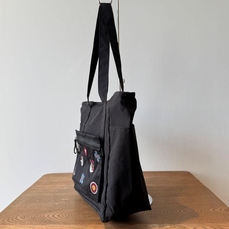 ALBEROBELLO アルベロベロ(Alberobello)オレボレブラぶたさん刺繍