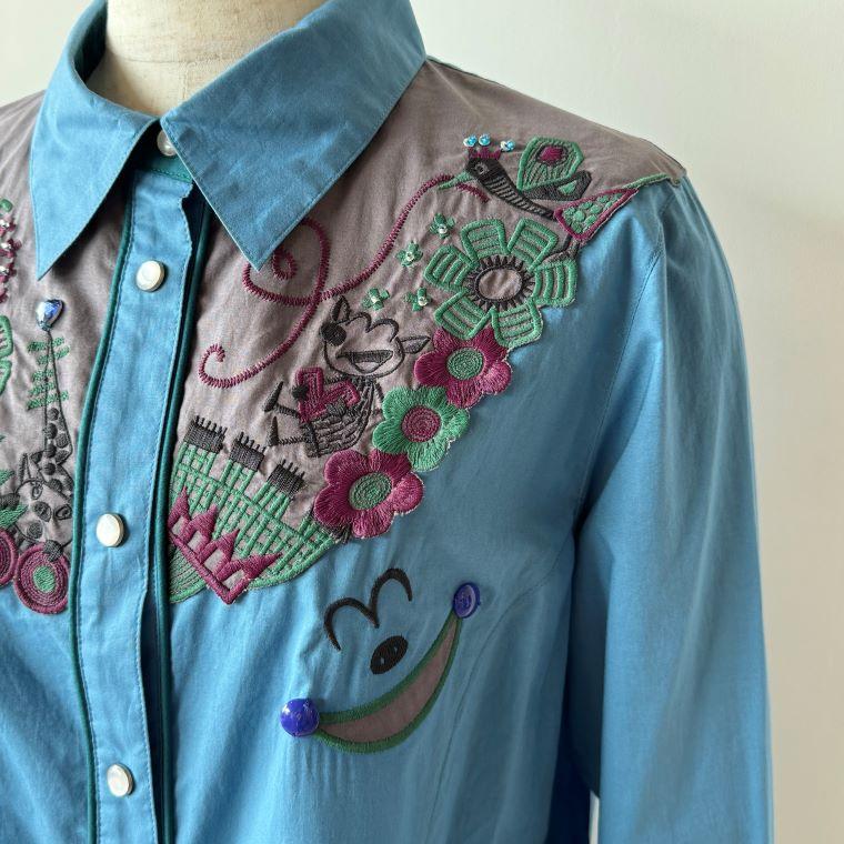 オレボレブラ♥️ぶたさん刺繍ブルーストライプチュール襟袖半袖ブラウス オレボレブラ♥️ぶたさん刺繍ブルーストライプチュール襟袖半袖