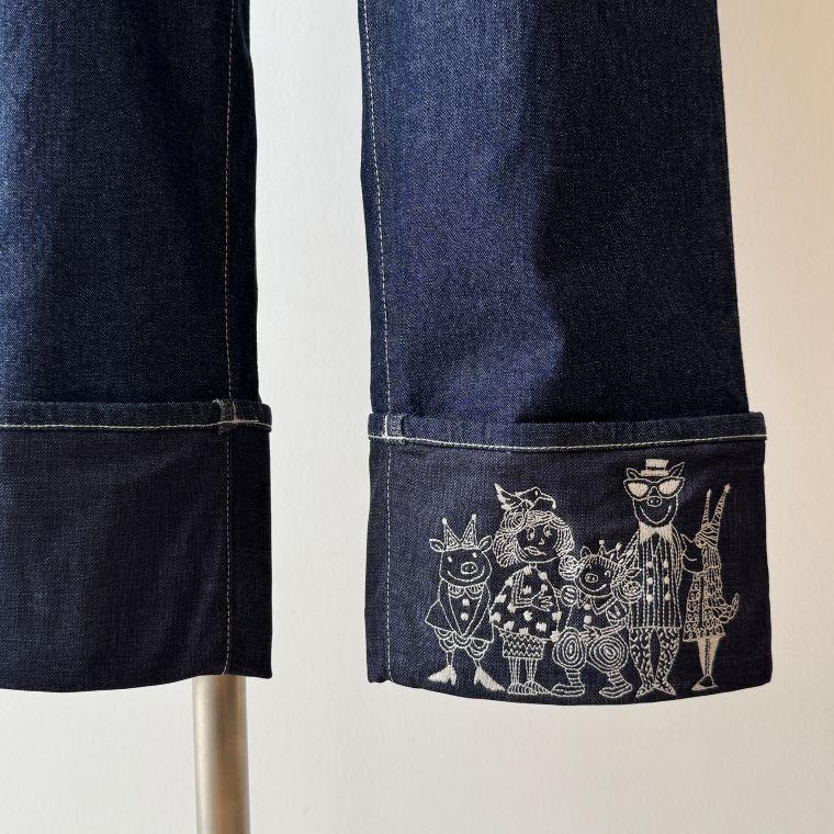 ALBEROBELLO アルベロベロ(Alberobello)オレボレブラぶたさん刺繍入り