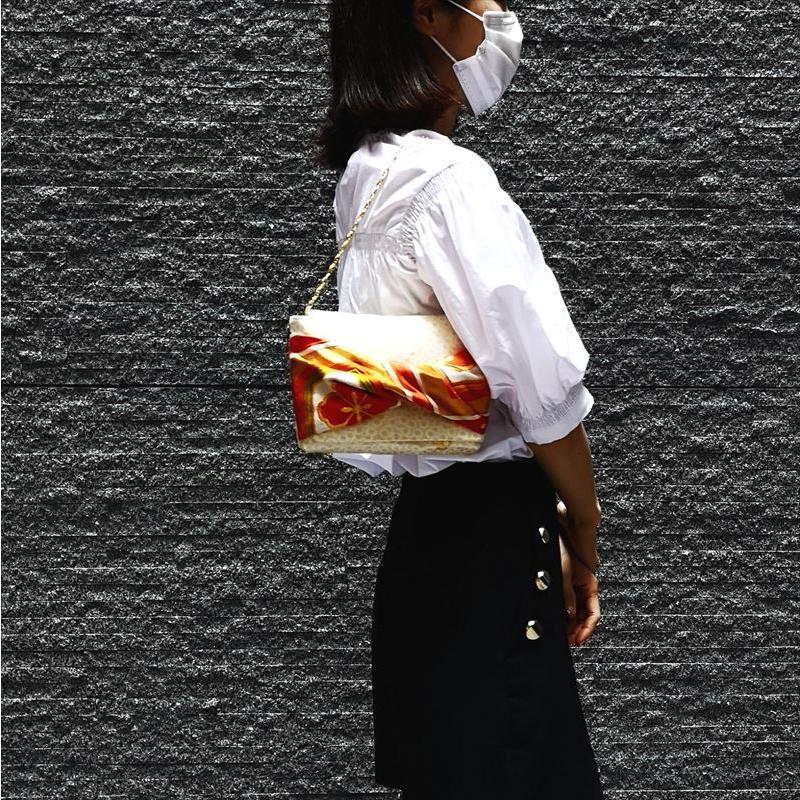 356 帯リメイク　キラキラ✳︎白いふっくらショルダーバッグ　匿名配送 356 帯リメイク キラキラ✳︎白いふっくらショルダーバッグ 匿名