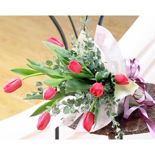 花束 赤いチューリップ 告白のブーケ 歓送迎 送別 退職 贈り物 卒業 H 0014 アンのお花屋さんyahoo 店 通販 Yahoo ショッピング