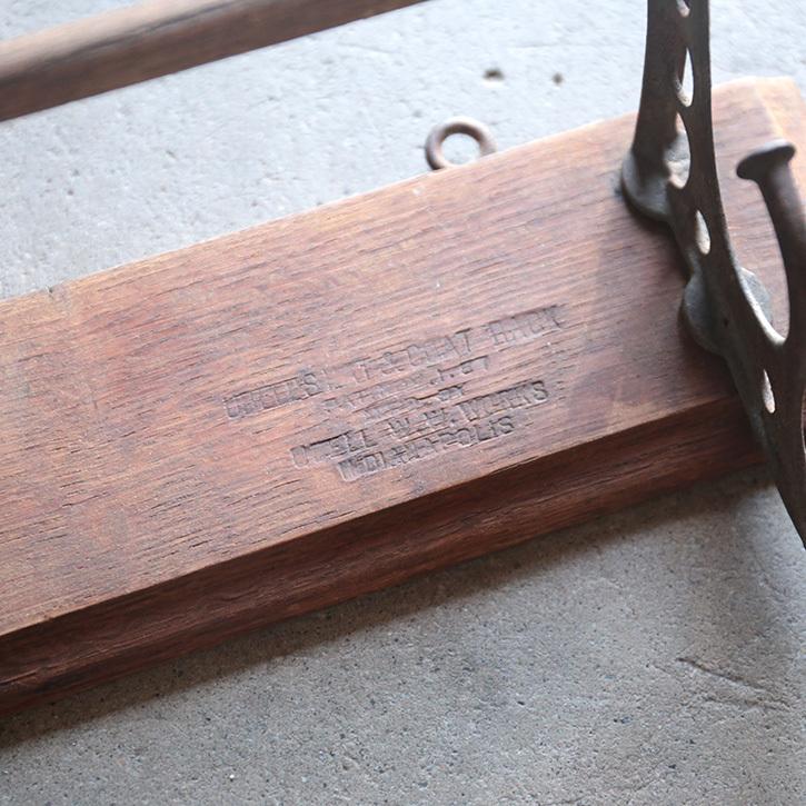 ウォールラック 壁掛け フックラック ハンガーラック コートラック インダストリアル 木製 アンティーク ヴィンテージ シャビー |  | 01