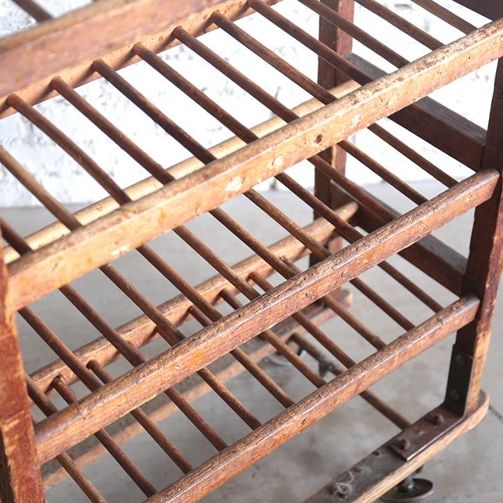 シューラック 靴 収納 下駄箱 アンティーク インダストリアル 木製 ヴィンテージ キャスター付き ブルックリン 男前 アメリカ 雑貨 |  | 04