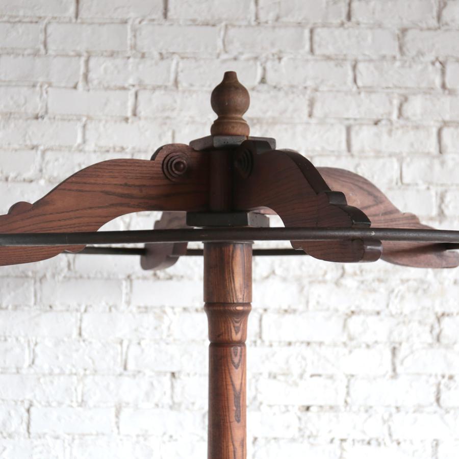 ハンガーラック アンティーク インダストリアル ヴィンテージ 洋服ラック オーク材 木製 キャスター付き ブルックリン アメリカ |  | 02