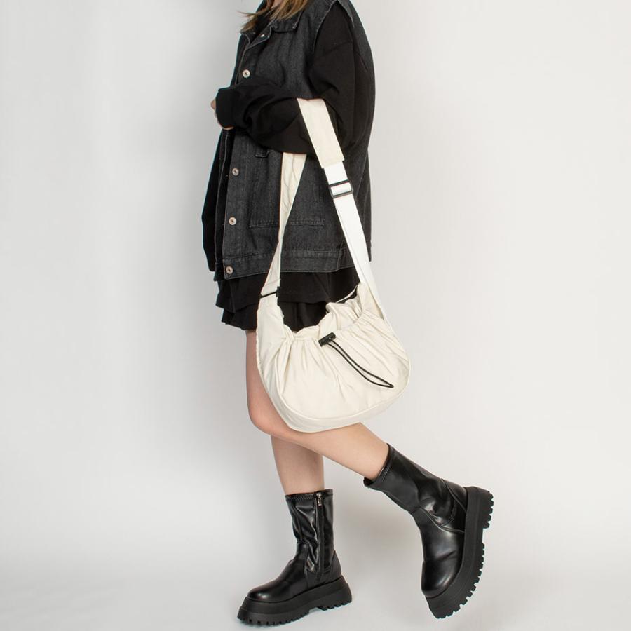 ブラック　ショルダーバッグ お洒落 25cm ブラック ショルダーバッグ お洒落 25cm セール】 横長ショルダー