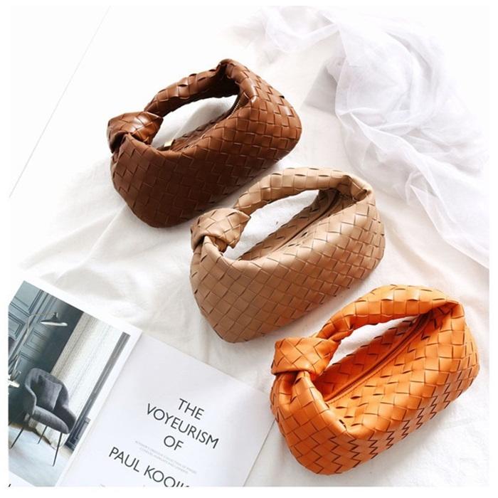 赤西仁 グッズ ベロクロ　クラッチバッグ&ワッペン 赤西仁 グッズ ベロクロ クラッチバッグ&ワッペン - メルカリ