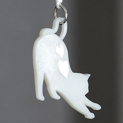 ねながらひっぱりコード猫 のび 蓄光材使用 長さ調整機能付 コード 電気の紐 便利グッズ スマイルキッズ 蓄光 2個までクロネコdm便対応 Ahs 801 N 庵心堂 通販 Yahoo ショッピング