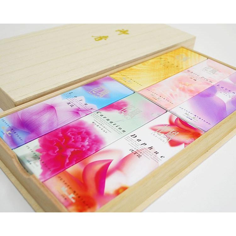 日本香堂 花風 進物 桐箱 サック6種入り 蓮花・カーネーション 日本香堂 花風 進物 桐箱 サック6種入り 蓮花・カーネーション