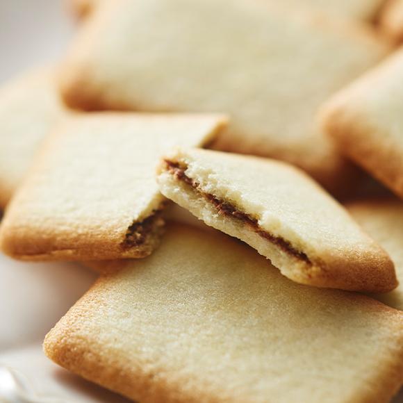 クリスマス ラングドシャ・ショコラ 16個入 公式アンテノール 贈答品 出産内祝 結婚御祝 内祝 スイーツ 百貨店 三越  贈り物 個包装 お礼 お祝い | アンテノール | 02