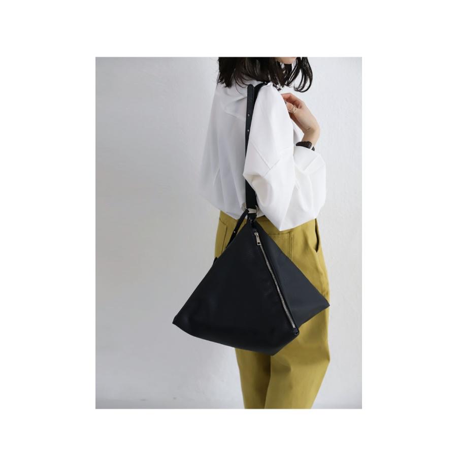 鞄 バッグ ショルダー 三角 ポーチ付き 三角ショルダーバッグ 5月30日0時 再再販 メール便不可 As Antiqua 通販 Yahoo ショッピング