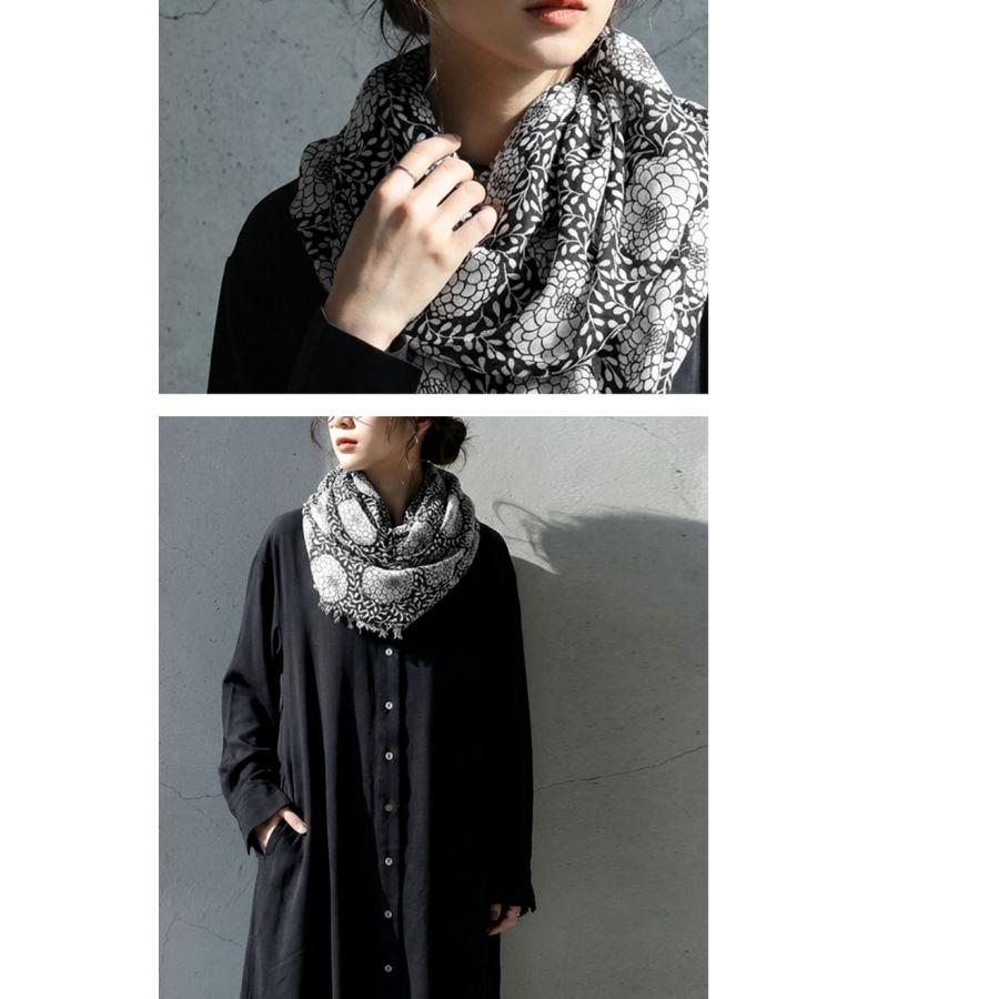 antiqua（アンティカ） 再入荷予定有!モノクロフラワー ストール