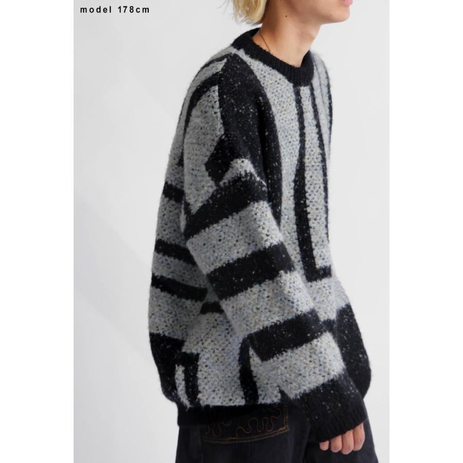 antiqua（アンティカ） 幾何学柄 モヘアタッチニット ユニセックス