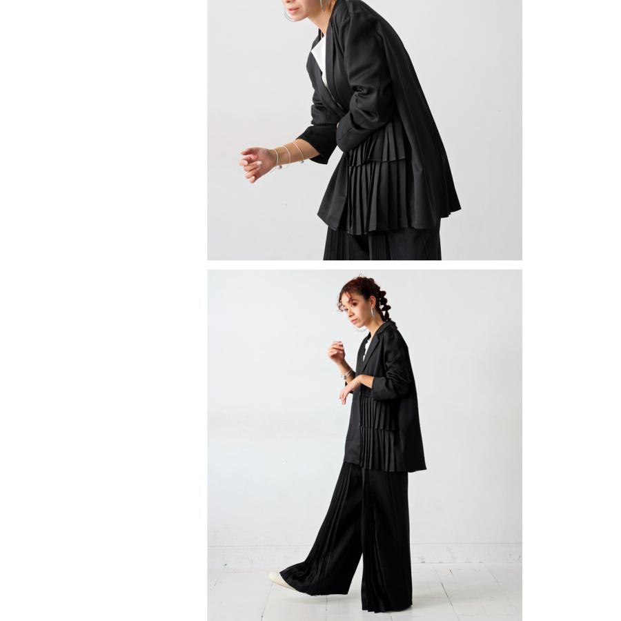 ✨️新品✨️antiquaアンティカ プリーツジャケット ブラック F antiqua（アンティカ） プリーツジャケット ジャケット レディース