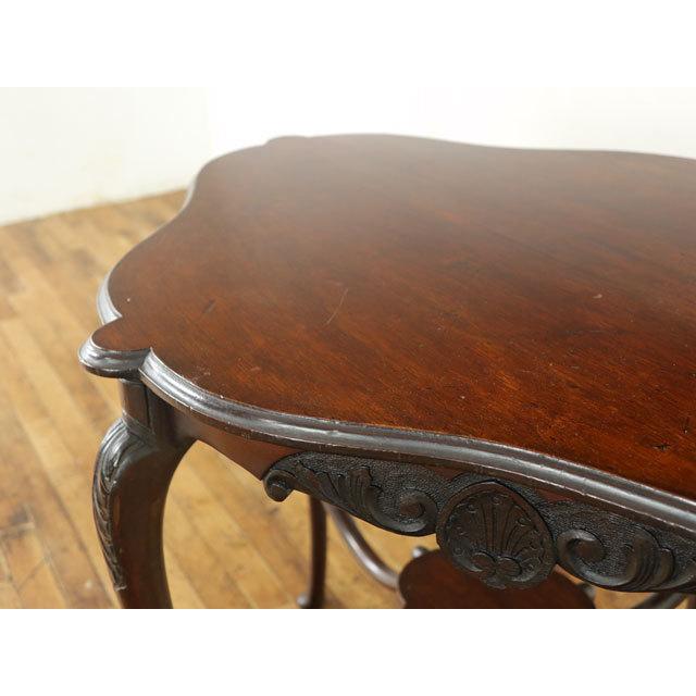 ウィンドウテーブル 上品なシルエット 華やかなデザイン アンティーク