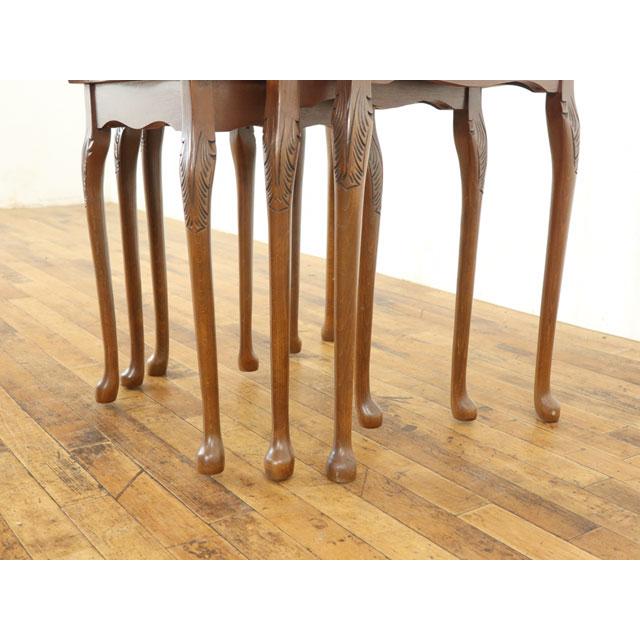 ネストテーブル ガラストップタイプ 細めの猫脚 イギリス テーブル3点