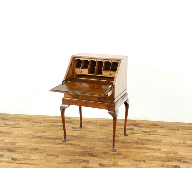 ライティングビューロー 小ぶり クィーンアンレッグ 杢目を活かした