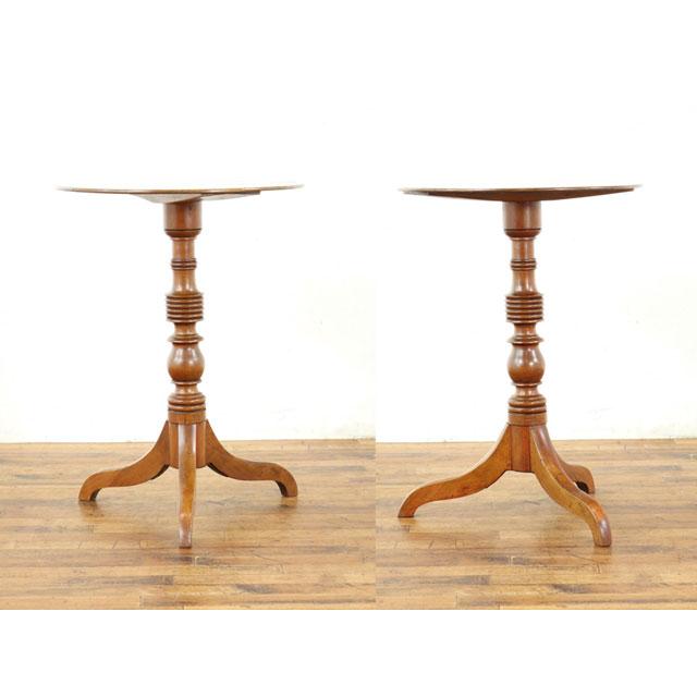 小ぶりな一本柱 サイドテーブル 丸天板 ウッドトップ 柱部分のデザイン