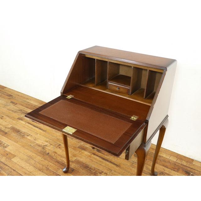 ライティングビューロー 小ぶりなサイズ すっきり上品な印象 杢目を