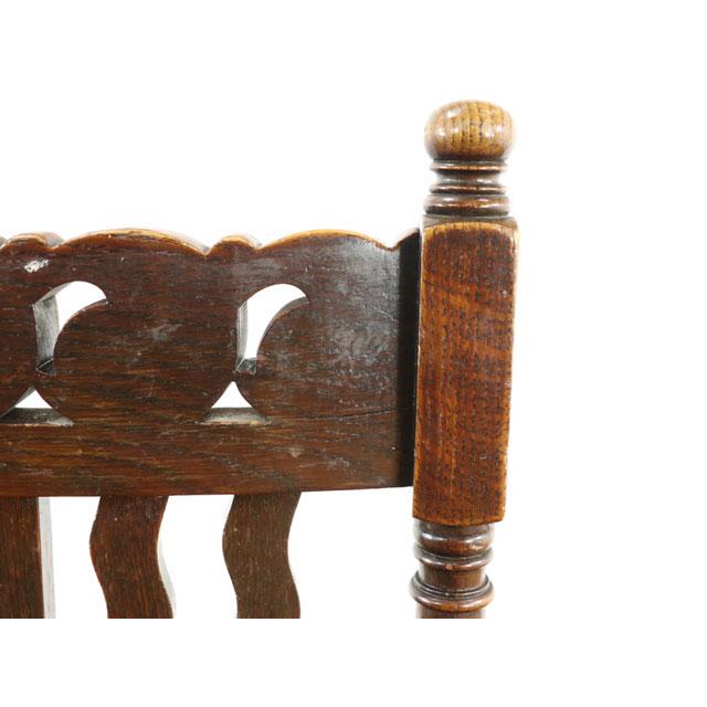 張替済ダイニングチェア ハイバック 個性的で高級感のあるデザイン