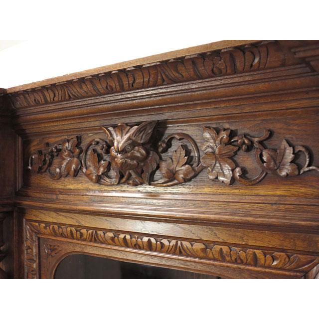 アンティーク キャビネット ハンティングスタイル 素晴らしい彫刻 収納