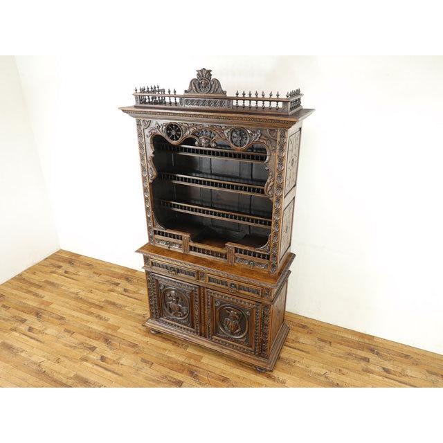 アンティーク キャビネット こだわりの詰まった豪華なデザイン 飾り棚