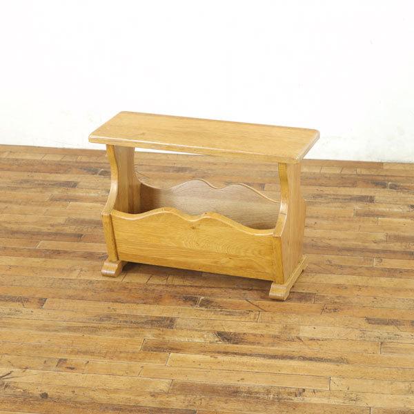 マガジンラック　アンティークフレックス　素朴な雰囲気　サイドテーブルとしても使えそう　すっきりとしたデザイン　オランダ　64189c