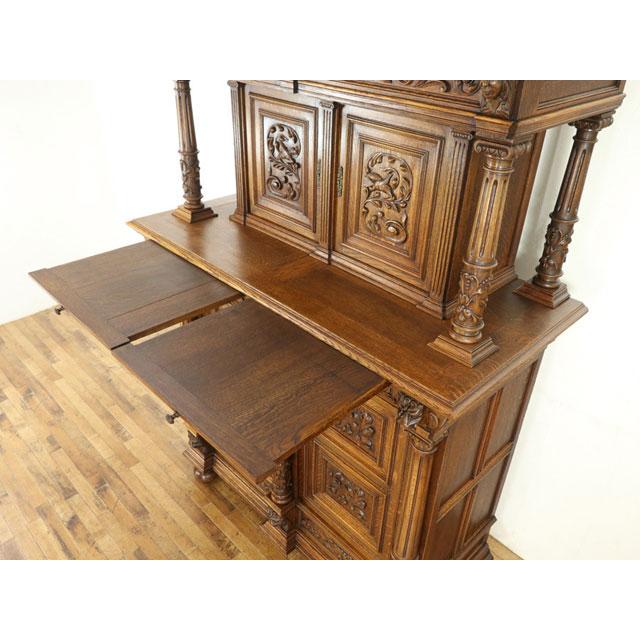 素晴らしい彫刻 アンティーク キャビネット 高級感ある美しいデザイン