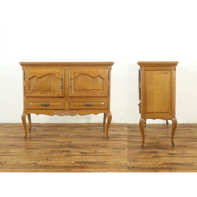 猫脚キャビネット シェルモチーフの彫刻 引き出しと扉の収納 収納棚