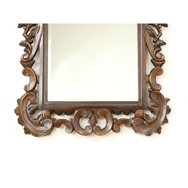 ウォールミラー 壁掛け鏡 フランス 華やかなデザイン 壁面のアクセント