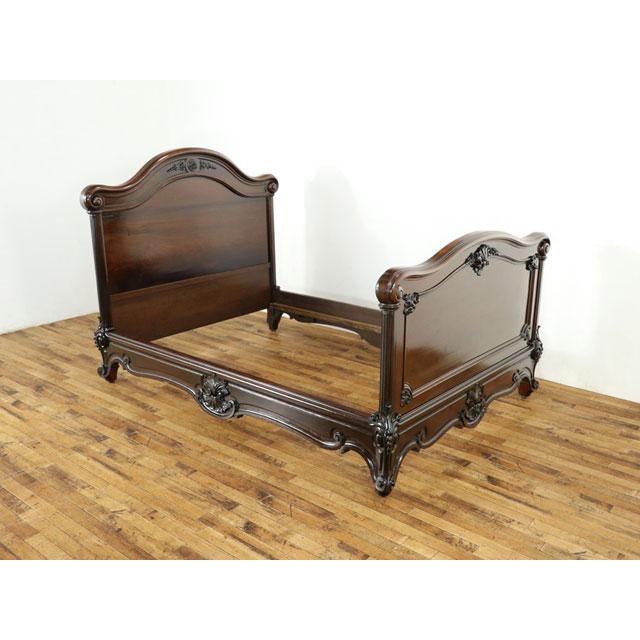 セミダブルベッドフレーム 彫刻装飾付き