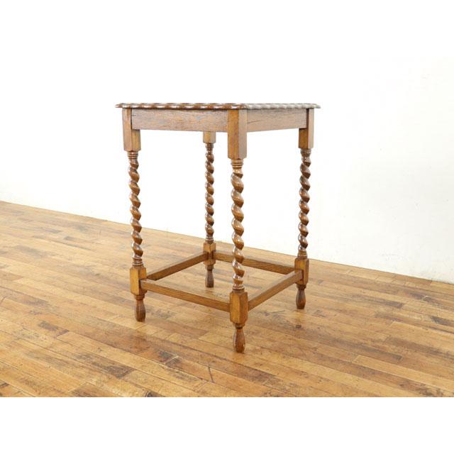 アンティーク オケージョナルテーブル ツイストレッグ 天板の杢目が