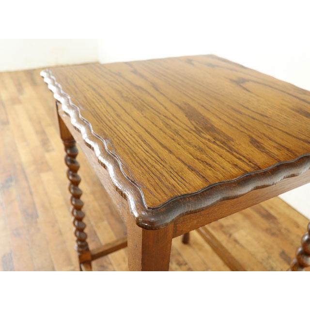 アンティーク オケージョナルテーブル ツイストレッグ 天板の杢目が