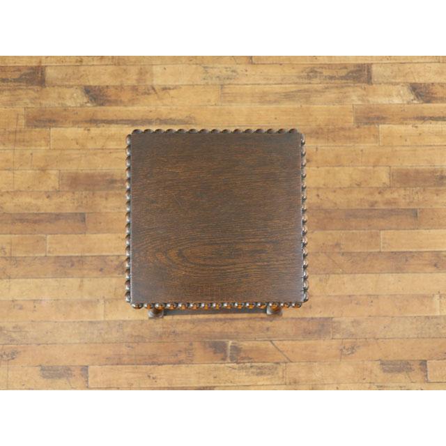 アンティーク プランツスタンド 花台 ツイストレッグ 天板フチの装飾も