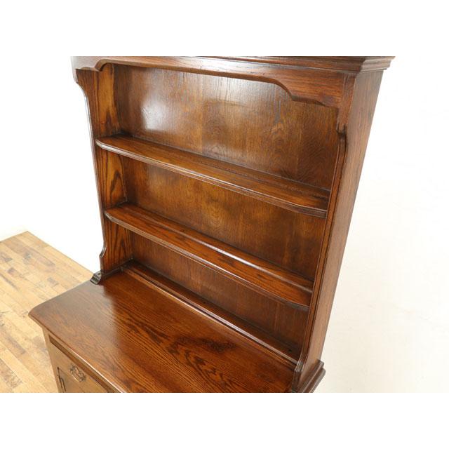 カップボード カントリースタイルのような素朴さ あめ色のツヤが魅力的