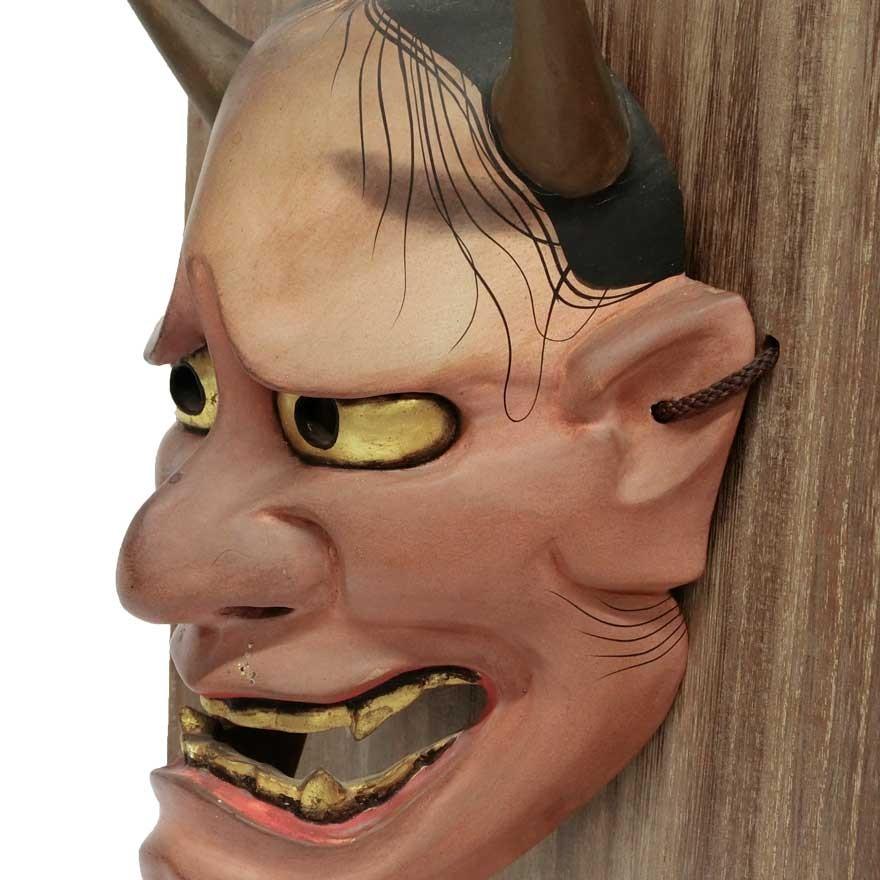お面　能面　般若　木彫り　アンティーク Amazon.co.jp: [AiO JAPAN] 般若面 匠の技術で彫られた壁掛け用木彫り