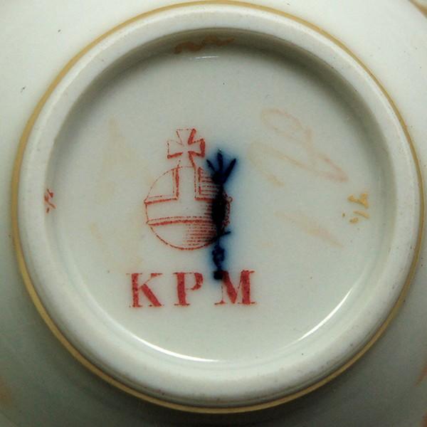 KPM ベルリン王立磁器製陶所 金彩カップ&ソーサー KPM ベルリン王立磁器製陶所 金彩カップ&ソーサー