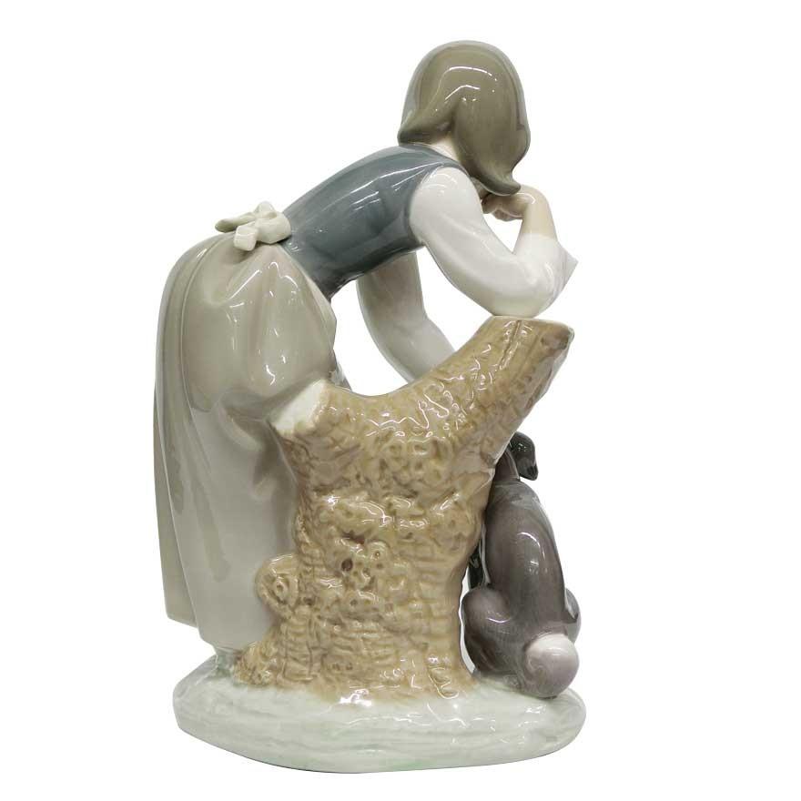 リヤドロ（lladro） DAISA フィギュリン CARESS AND REST Petting Dog