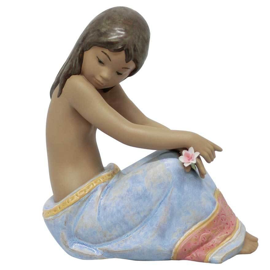 リヤドロ（lladro） 「ISLAND BEAUTY」 12382 グレス フィギュリン 箱
