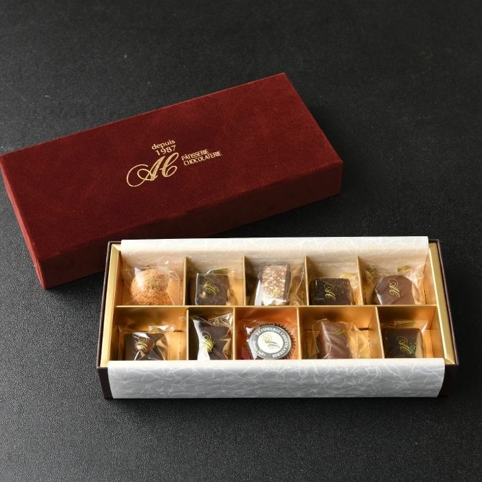 ボンボンショコラ10個入り チョコ チョコレート ギフト おしゃれ プレゼント 内祝 結婚祝い お返し バースデー ショコラ 熨斗対応 Pgjwndmxnh アントワーヌ カレーム 通販 Yahoo ショッピング