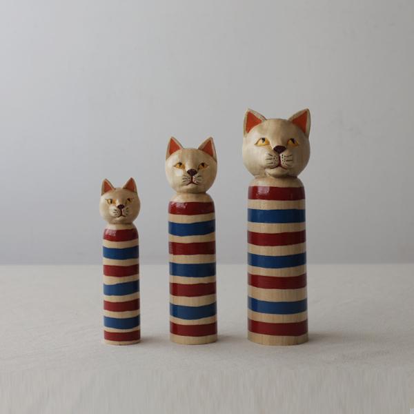 ガラスオブジェ　ネコの家族　猫3匹