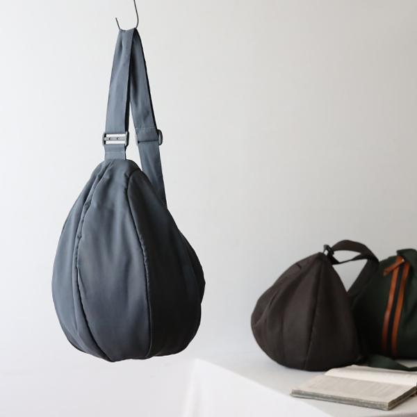 再制作 軽量 まぁるいボール ボディバッグ クッション入り ナイロン 革