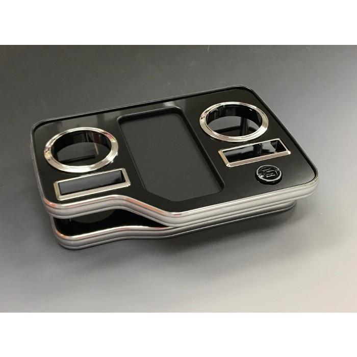 200系ハイエースフロントセンターテーブルピアノブラック仕上USBポート付き Bussell USB急速充電ポート付き 200系ハイエース フロント