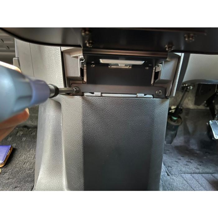 Bussell NV200 バネット M20.VM20 フロントセンターコンソールドリンク 