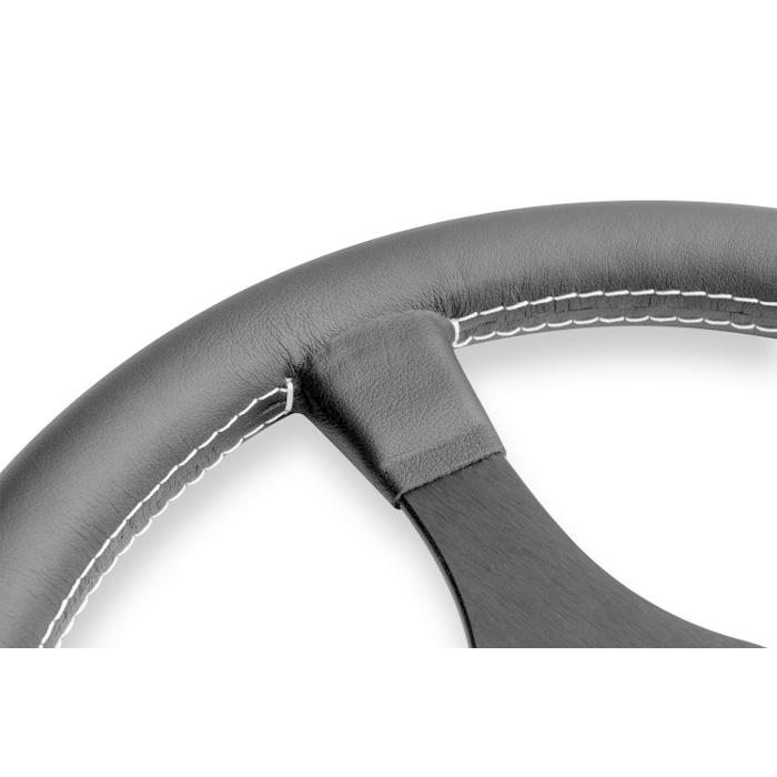 MOMO（モモ） 正規品 ステアリング レーシングヘリテージ 1968