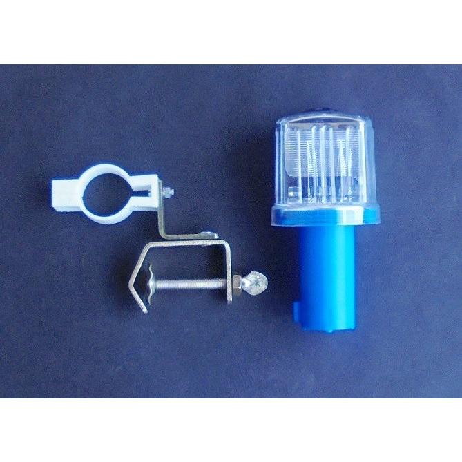 ソーラー式 LED 工事保安灯 点滅灯 ソーラークリスタル 赤/青 (取付金具付) 10個セット :hkl-3-25:安全・サイン8 - 通販 - Yahoo!ショッピング ソーラー式 LED 工事保安灯 点滅灯 ソーラークリスタル 赤/青 (取付金具付) 10個セット :hkl-3-25:安全・サイン8 - 通販 - Yahoo!ショッピング