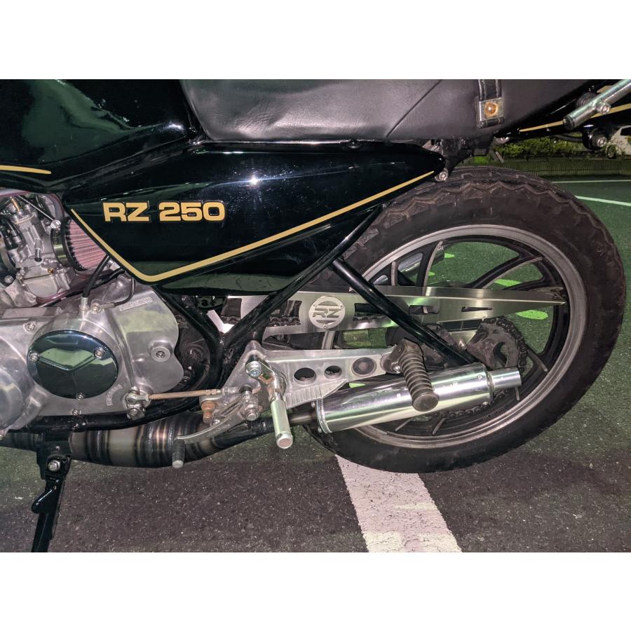 YAMAHA RZ250 チェーンカバー ワンポイント ヘアライン
